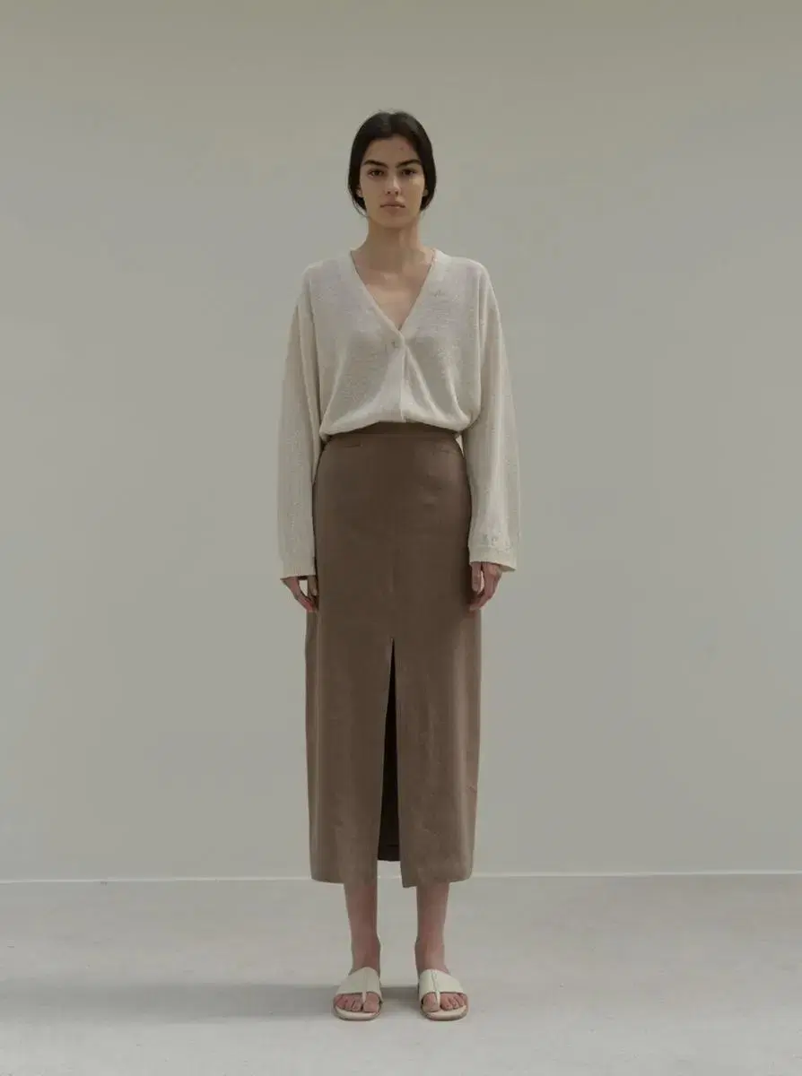 모이아 slit skirt